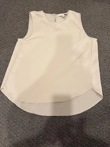 BANANA REPUBLIC 베이지 슬리브리스 M