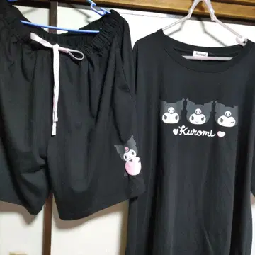 미사용 새상품 Kuromi 여성용 세트 티셔츠와 숏 팬츠 4L
