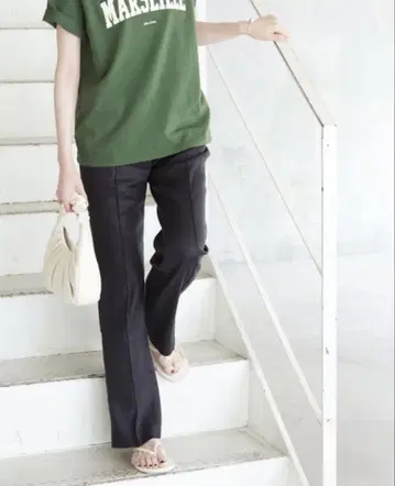 SLOBE IENA 린넨 핀턱 세미 플레어 팬츠
