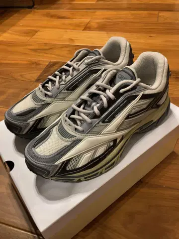 리복 LTD PREMIER ROAD ULTRA