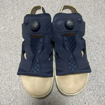 리복 insta pump 네이비 컴포트 샌들