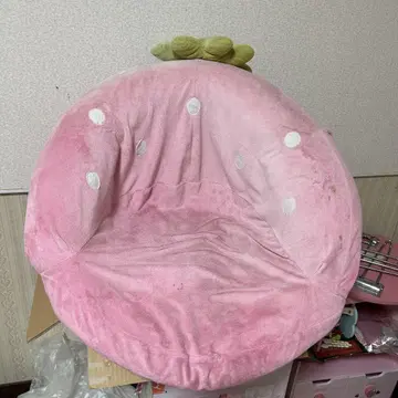 마더 가든 딸기 모양 쿠션 (얼룩 있음)