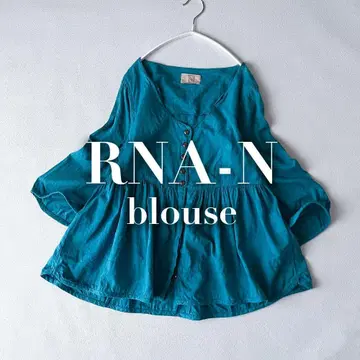 새상품급 RNA 셔츠 블라우스 코튼 블루 개더 R1