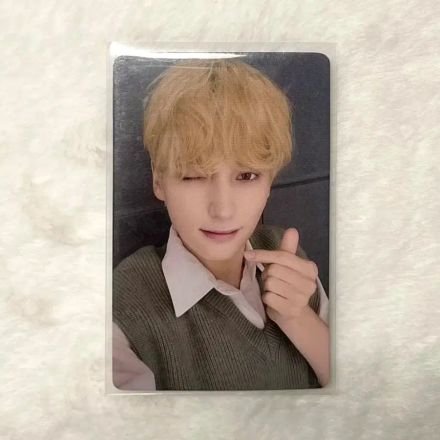 급처 !!)) 투바투 프리폴 이즈위 휴닝카이 포카 판매합니다