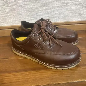 KEEN 브라운 워크 부츠 가격 인하 가능
