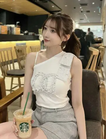 Darich 빅 리본 원숄더 상의