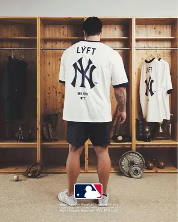 LYFT MLB 콜라보 뉴욕 양키스 빅 티셔츠 L