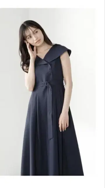 숄카라 플레어 원피스 NATURAL BEAUTY BASIC