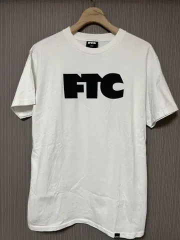 FTC 화이트 티셔츠 M 사이즈