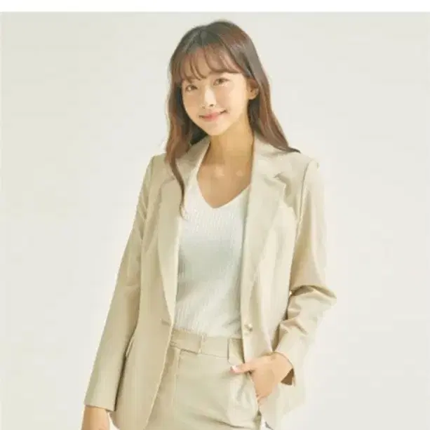 Roem[ロエム] Linen Like Short Sleeved Crop Jacket ROEM | 로엠 Roem Linen Short Jacket on Bunjang Global Site.
