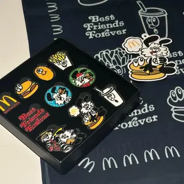 맥도날드 Verdy x McDonalds BBF 핀 배지 미개봉