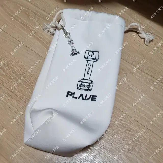 플레이브 비공식 응원봉 파우치