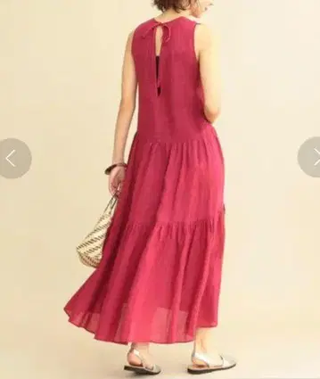 뷰티 앤 유스 라미 티어드 맥시 원피스 슬리브리스 린넨
