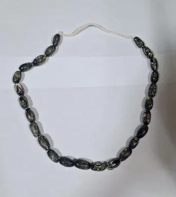 유리 비즈 목걸이 블랙과 여러 가지 색상 약 30cm