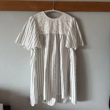 체스티 Chesty 레이스 스캘럽 튜닉