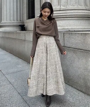 아누아스 울 체크 트위드 플레어 스커트 미사용 새상품