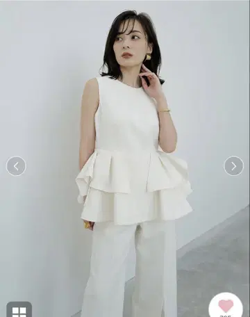 미사용 새상품 택 포함 anuans 오브제 플레어 탑 블라우스 S 사이즈