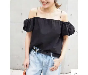 Spick & Span 버터플라이 오프숄더