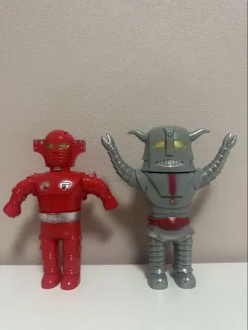 MONSTER MIND TOYS 레드 바론 빅 바이슨 소프트 비닐 SET
