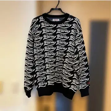 2024SS Urban Waves Sweater SKRYU 착용 모델