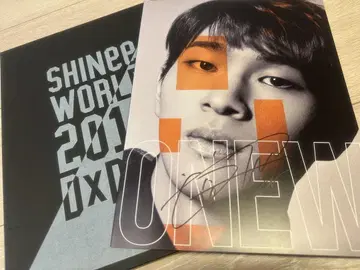 SHINee 오뉴 ONEW 친필 사인 포함 사진집