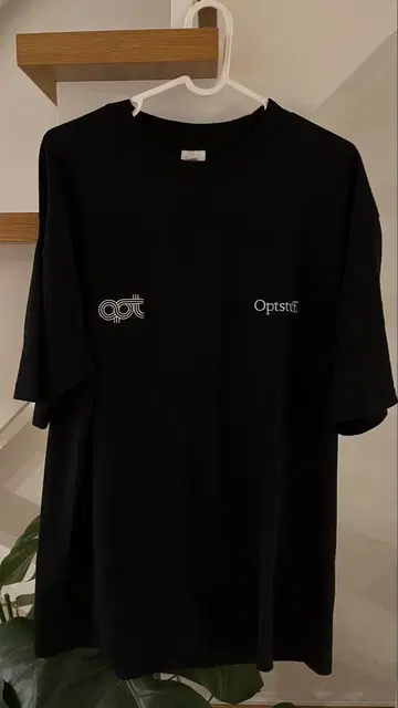 Optstuff 로고 블랙 티셔츠