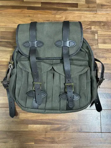 Filson 올리브 그린 백팩