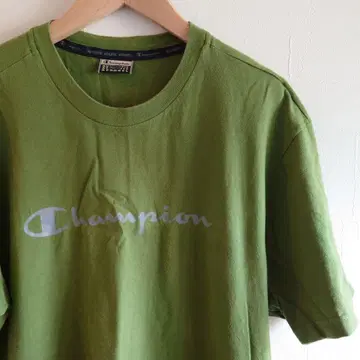 Champion 그린 티셔츠 M 사이즈