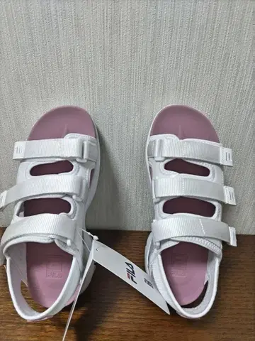 휠라 스포츠 샌들 화이트/핑크