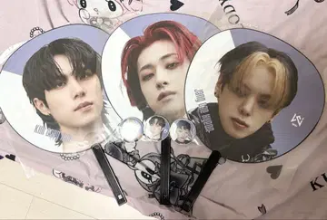 Wei 부채 3개 세트 + 캔뱃지 3개 포함