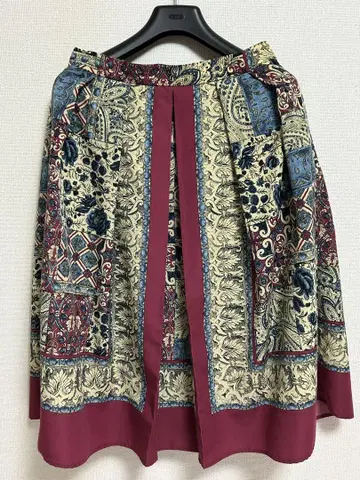 로이스크레용 무릎 아래 스커트