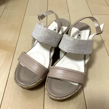 DIANA 다이애나 웨지솔 샌들 M 사이즈