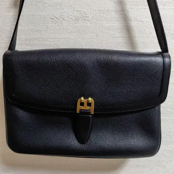 BALLY 블랙 가죽 숄더백