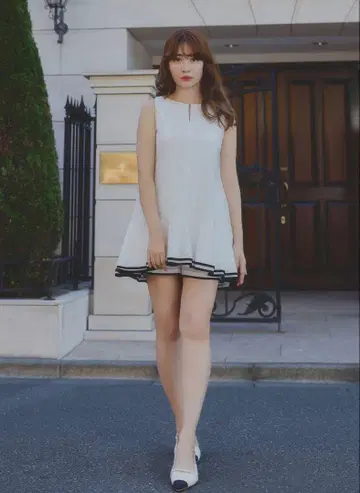 이중색 트림 플레어 로맨틱 원피스