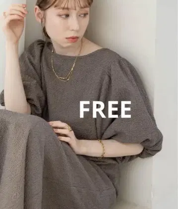 hinari 히나리 체크 무늬 퍼프 슬리브 원피스 브라운