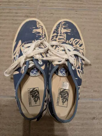 Vans UltraCush 슬립온 네이비/크림
