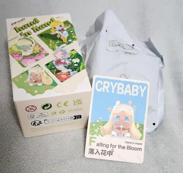 POPMART Hand in Hand 시리즈 CRYBABY