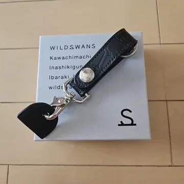 WILDSWANS 크로커다일 BRANCH 블랙 미사용 새상품