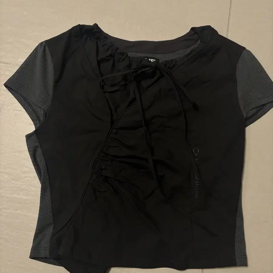 MISCHIEF | 미스치프 Mischief Side Hook Shirring Shirt