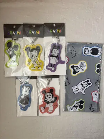ARASHI 미키마우스 키링 5개 + 반다나 세트