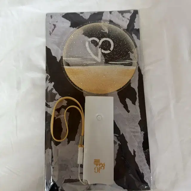 폴킴 투성이 글리터 응원봉 판매합니다