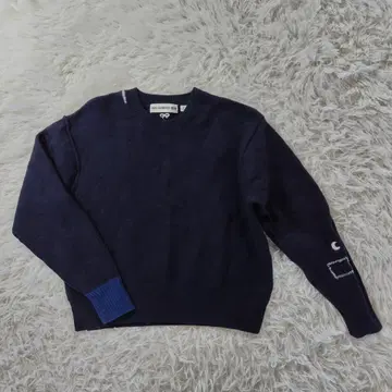 유니클로 (UNIQLO) 애니야 핸드메이드 마치 긴팔 스웨터 M 사이즈