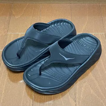 HOKA ONE ONE 리커버리 샌들 블랙 사이즈 W5 22.5cm
