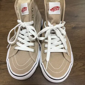 Vans 베이지 하이컷 스니커즈