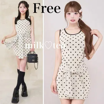 택 포함 새상품 다리치 허리 마크 도트 니트 미니 원피스 F 아이보리