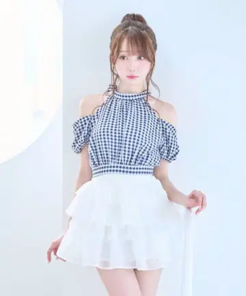로제 뮤즈 gingham ame sleeve tops