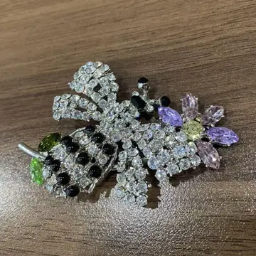 라크루아 멀티 컬러 크리스탈 벌 브로치