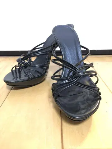 COMEX 블랙 샌들 뮬 하이힐