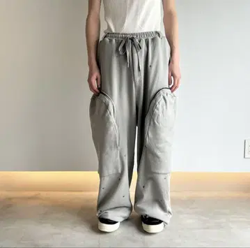 메리하리 메탈 태그 스웨트 팬츠