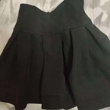 미셸 마카롱 슬림 레그 스커트 M 사이즈 블랙
